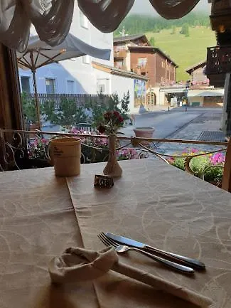 Albergo Alpenrose Livigno 3*,