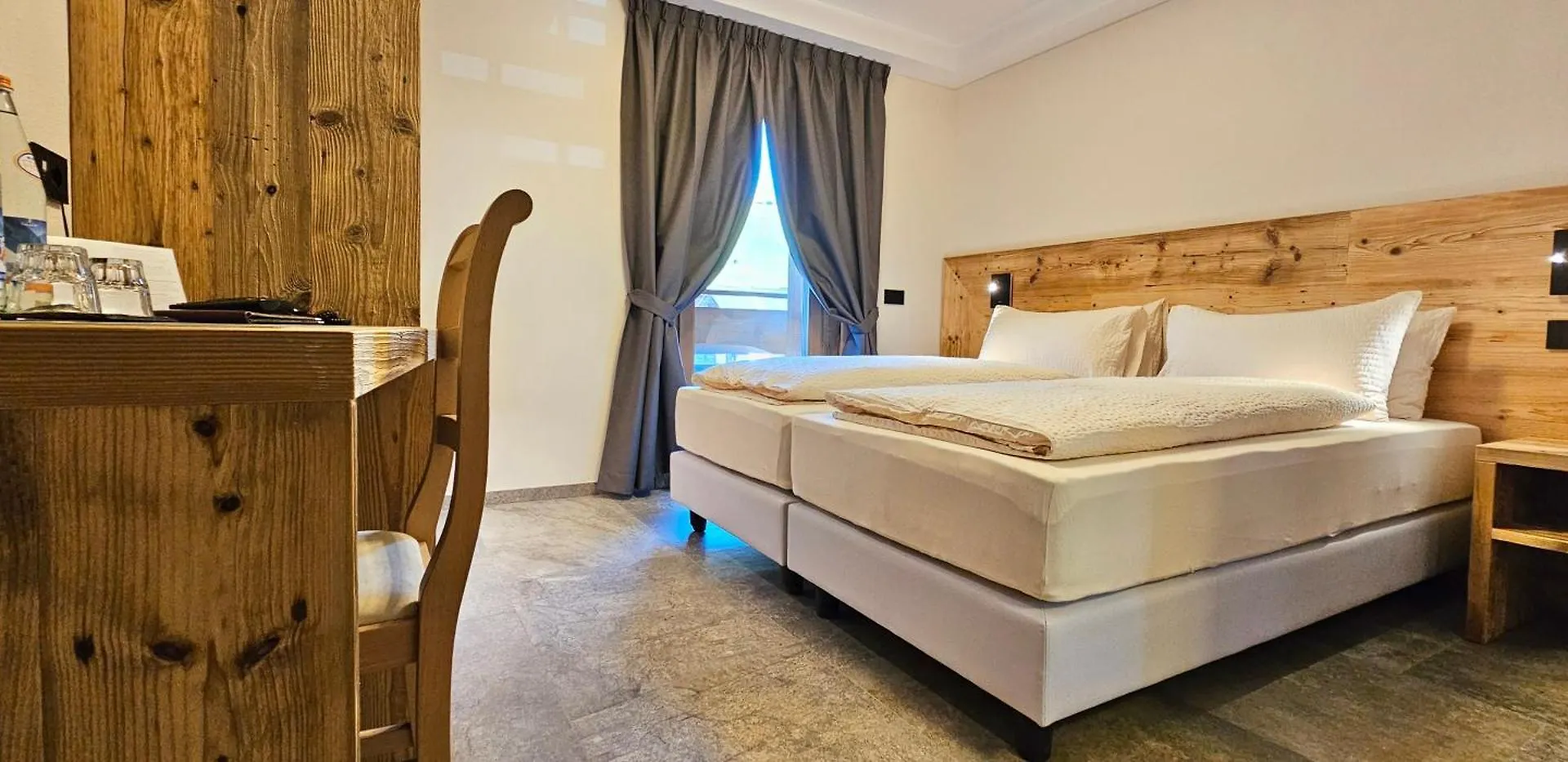Albergo Alpenrose Livigno Hotel