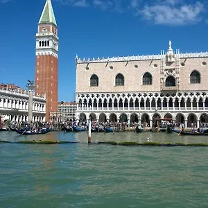 bb-in-venice-back-to-san-marco.hotelinveneto.com/
