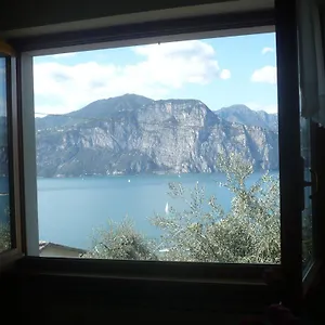 appartamento-michela-brenzone.hotelinveneto.com/