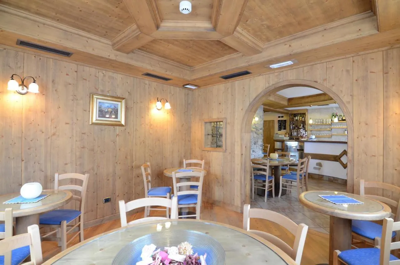 Albergo Alpenrose Livigno Hotel