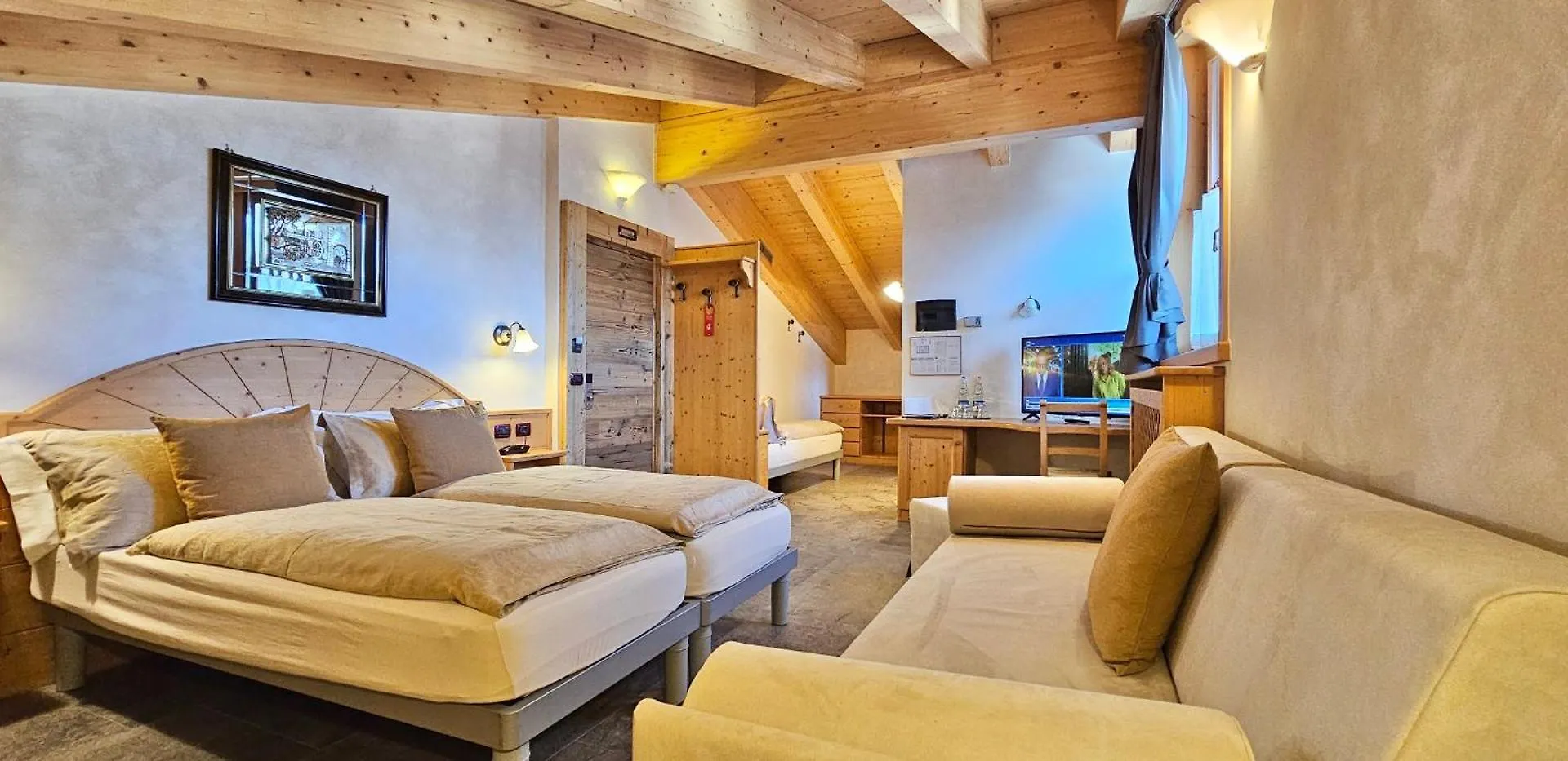 Albergo Alpenrose Livigno 3*,